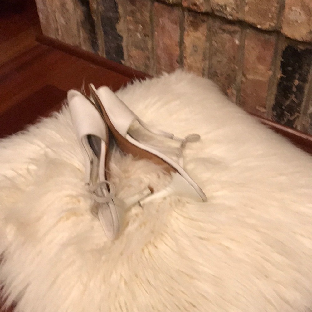 White sandals Hill